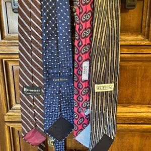 Rare 90’s vintage men’s 100% silk designer neckties